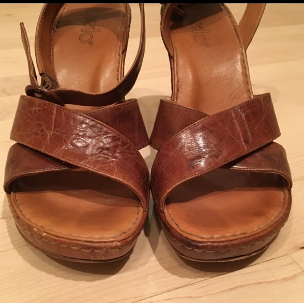 BOLO SANDALS SIZE 38 / 9 US